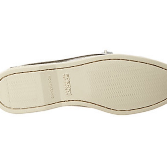 BASICALLY NEW Sperry Top-Sider flats size 7 - Picture 3 of 8